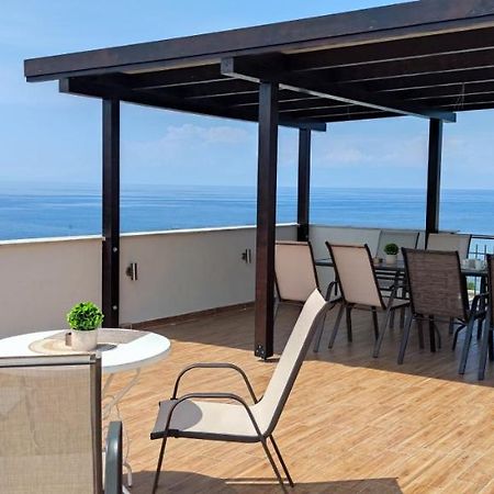 Sea Star Apartments Kallikratia Nea Kallikrateia Екстериор снимка