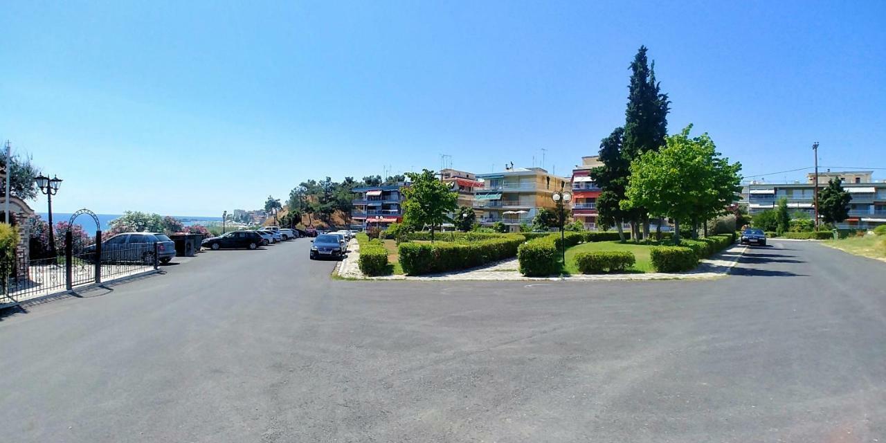 Sea Star Apartments Kallikratia Nea Kallikrateia Екстериор снимка