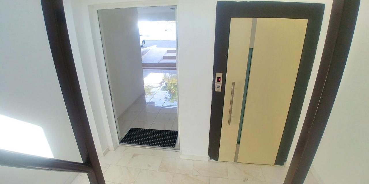 Sea Star Apartments Kallikratia Nea Kallikrateia Екстериор снимка